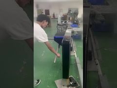 安全なアクセス制御のためのスリムな三脚回転木戸ゲート